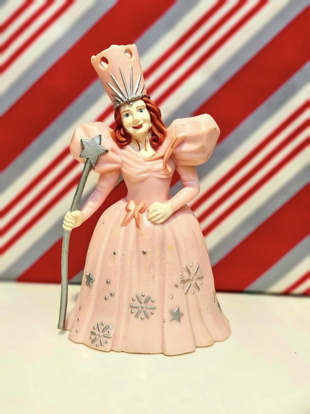 Loews Glinda Good Witch Wizard of Oz figurine figure present Turner 1987 vtg BM2